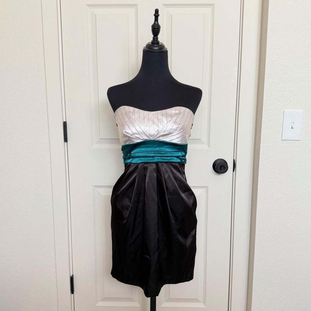 Y2K Ruby Rox Strapless Sequin Homecoming Party Dress — Size 5